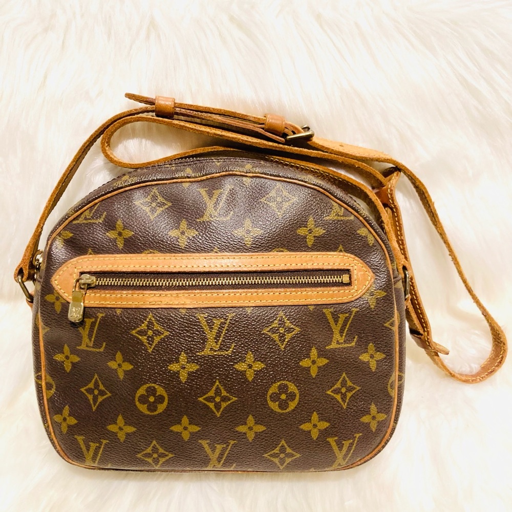 Authentic Louis Vuitton Senlis